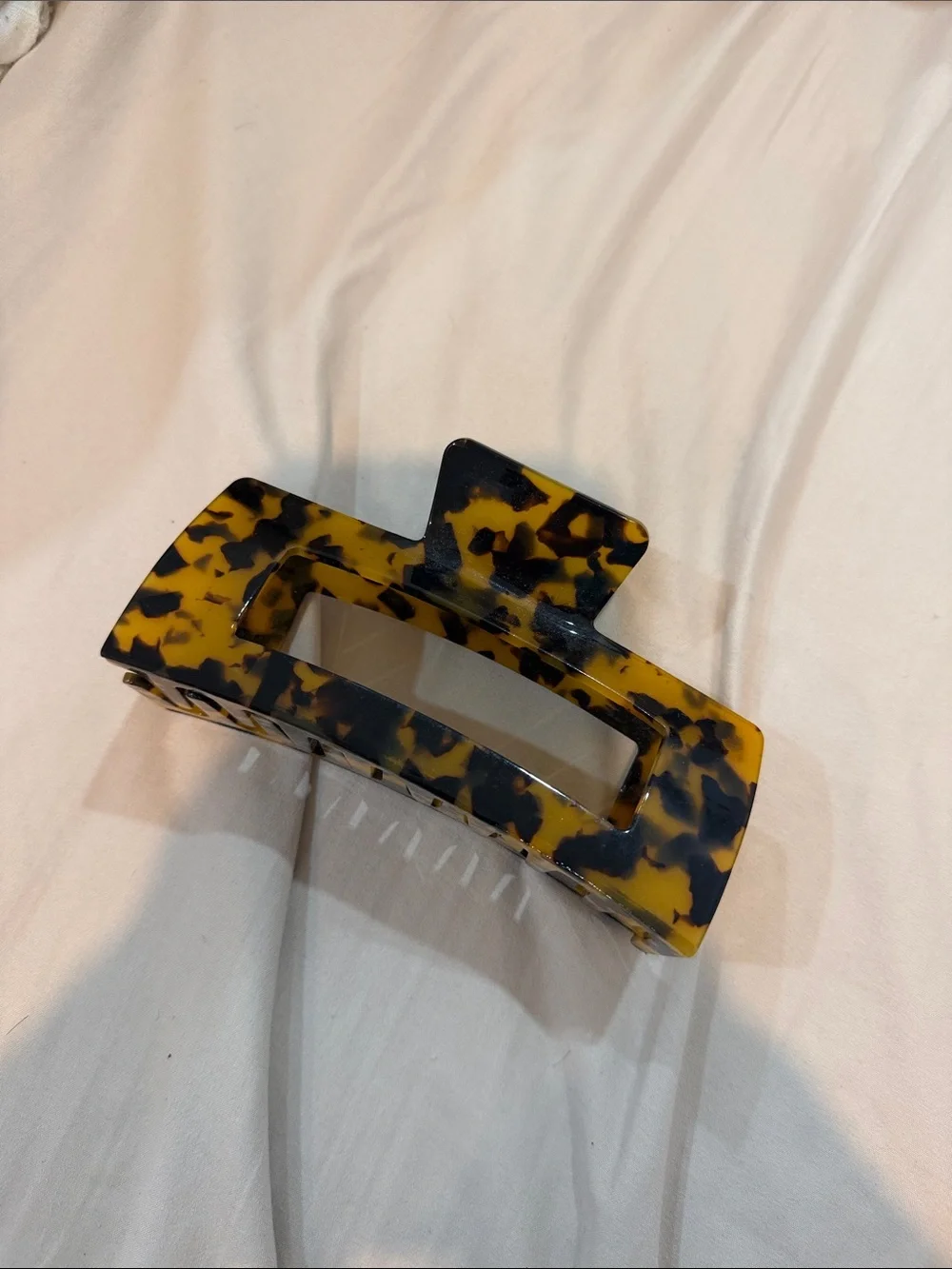 XL Rectangular Hair Clip Tortoise